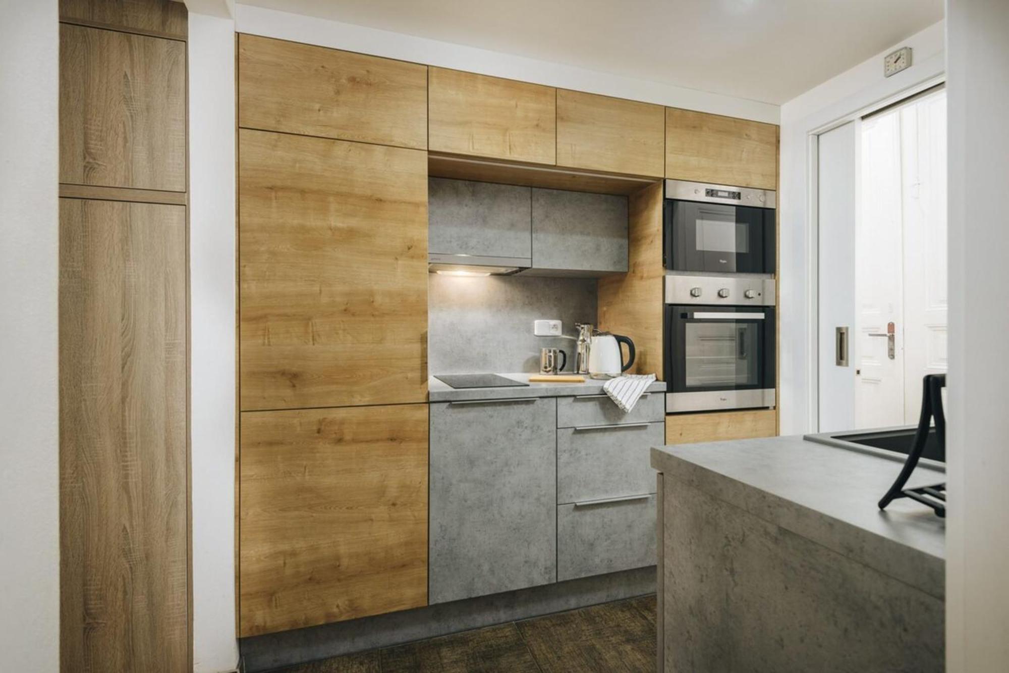 Cozy & Comfortable Apt Walking Anywhere You Want Sen Πράγα Εξωτερικό φωτογραφία